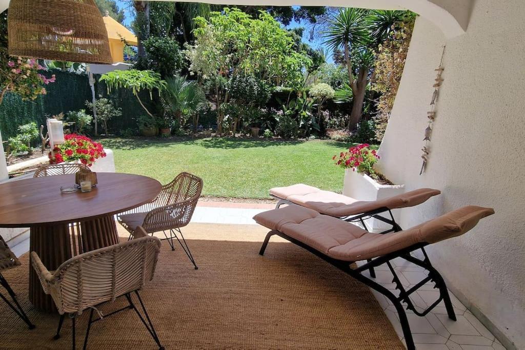 Luxe Studio Met Ruim Terras, Vlak Aan Zee! Sitio de Calahonda Extérieur photo
